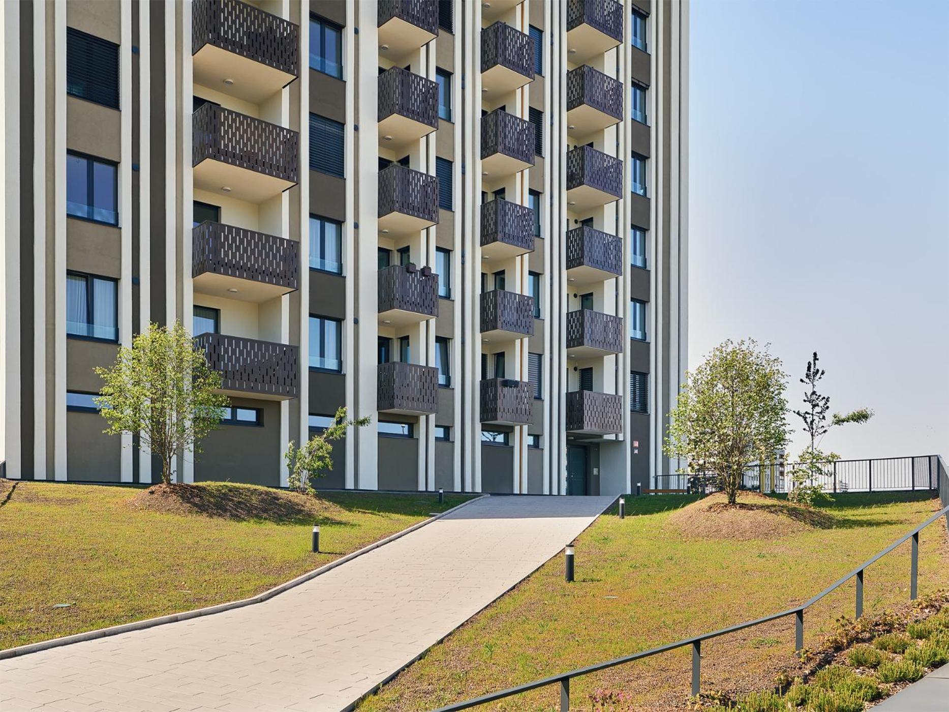 Beta Home - Garage, Air Condition, Garden, At Metro Прага Екстериор снимка